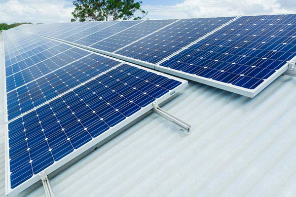 Solarzoom：安裝太陽(yáng)能光伏系統(tǒng)有什么好處？